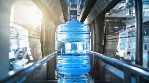 Fakta Ilmiah Galon Guna Ulang PC yang Terjamin Keamanannya