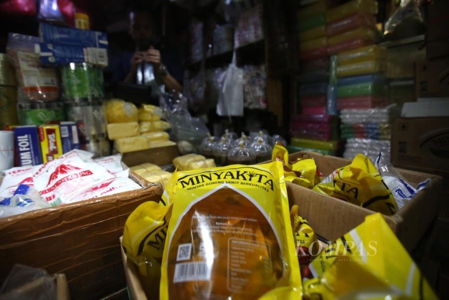 Inflasi Minyak Goreng Capai 10,97 Persen di Tengah Deflasi Nasional pada Februari 2025