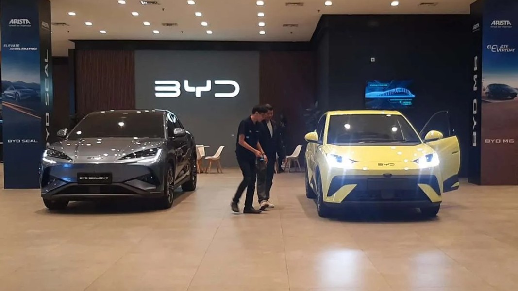 BYD Targetkan Penjualan Mobil Listrik Global Mencapai Angka Fantastis 1,3 Juta