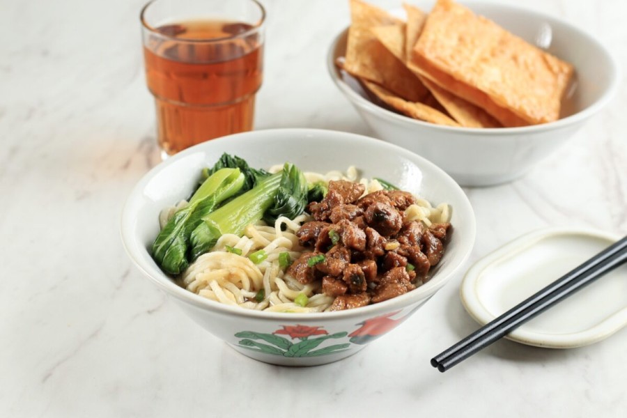 Resep Mie Ayam Rumahan Ala Jawa, Gurih, Kenyal, dan Mudah Dibuat