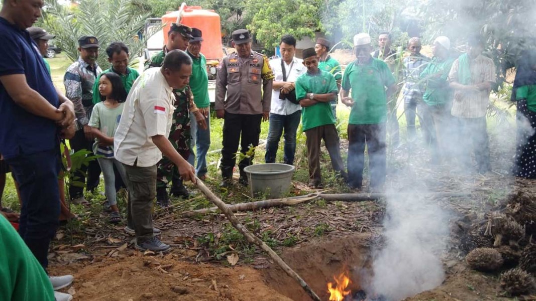 Limbah Sawit Jadi Biochar: Solusi Mandiri Petani Sejahtera