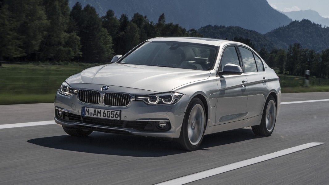 BMW Capai Tiga Juta Unit Kendaraan Elektrifikasi Global