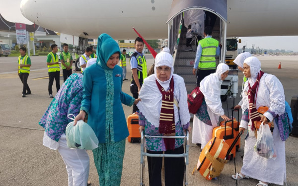 Garuda Indonesia Resmi Terbangkan 4.158 Calon Jemaah Haji 2025, Fokus pada Layanan Ramah Lansia