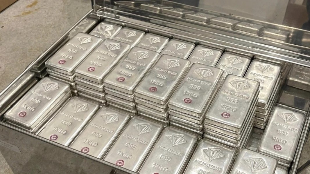 Tren Kenaikan Perak Global Dorong Harga 1 Tael Capai Rp 3,18 Juta