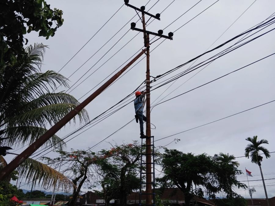 PLN Icon Plus Optimalkan Jaringan Fiber Optik untuk Layanan yang Lebih Efisien PLN Icon Plus Optimalkan Jaringan Fiber Optik untuk Layanan yang Lebih Efisien