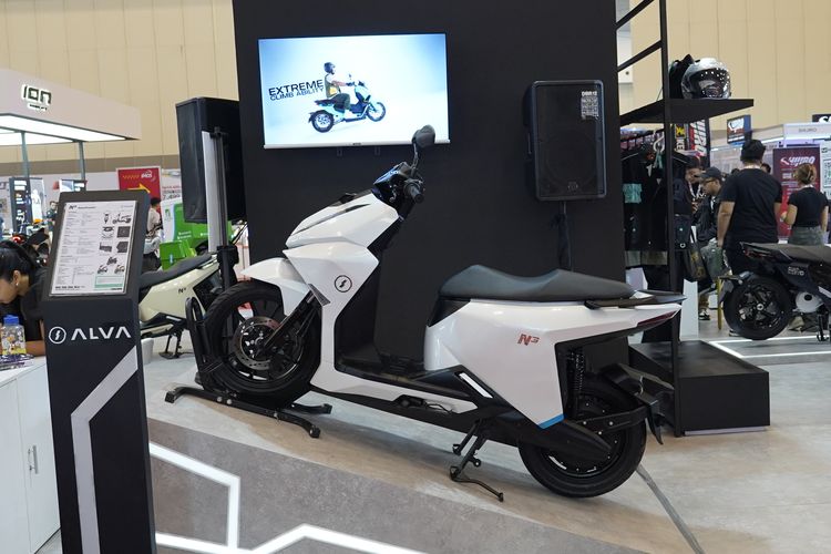 Pemerintah Pastikan Tak Ada Insentif Motor Listrik Pada 2026