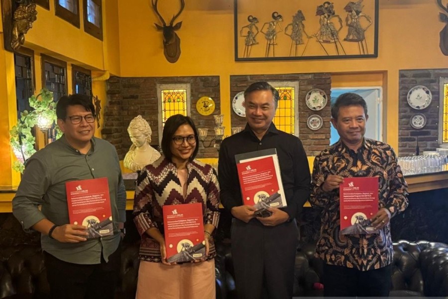 Proyek PLTS 100 GW Butuh Investasi Strategis Rp1.700 Triliun