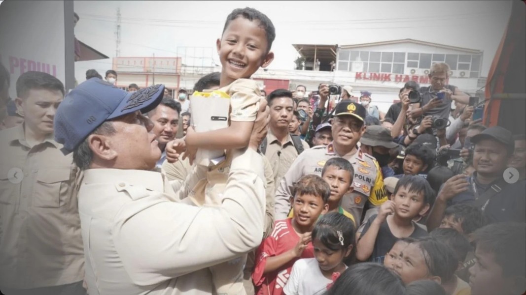 Prabowo Sambut Pergantian Tahun di Aceh Bersama Korban Bencana