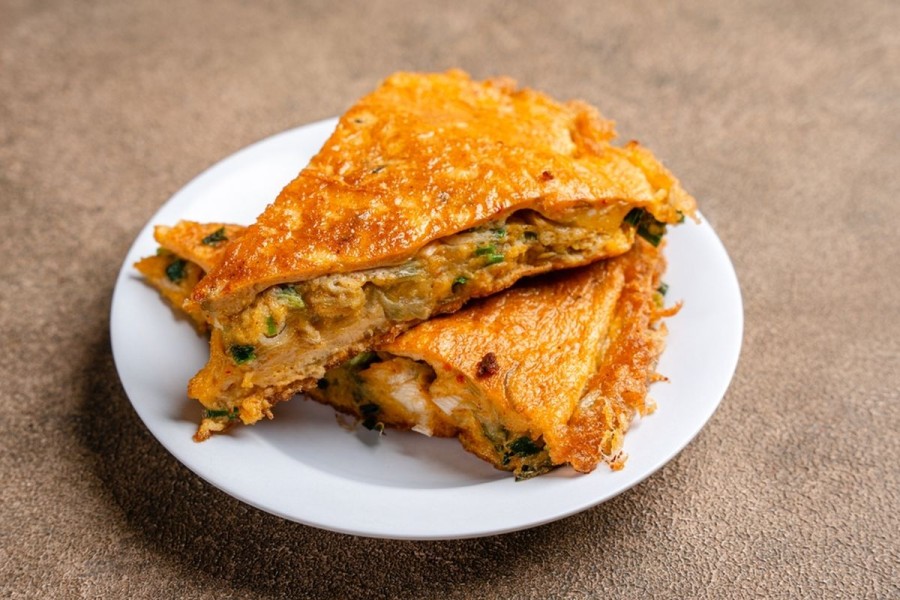 Cara Praktis Membuat Telur Dadar Padang Lezat dan Mengembang Tebal di Rumah