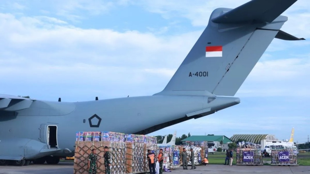TNI AU Kerahkan A400M Distribusikan Logistik Bencana ke Aceh Terdampak Parah