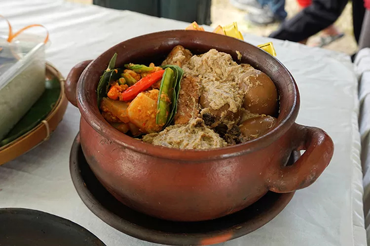 Gudeg Coroner Hadirkan Kuliner Tradisional Sehat Tanpa Kolesterol