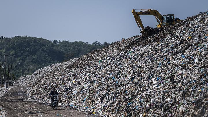 Indonesia Genjot Energi Hijau Lewat Transformasi Sampah Jadi Listrik