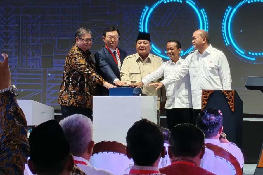 Presiden Prabowo Resmikan Pabrik Lotte Chemical Terbesar Asia Tenggara di Cilegon