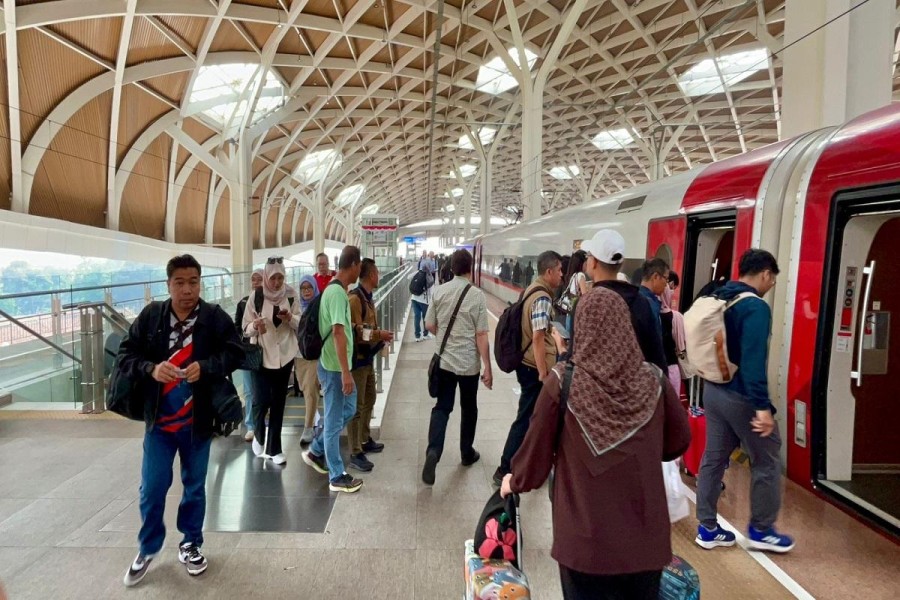Layanan Whoosh Lancar Saat Lebaran 2026, KCIC Tingkatkan Fasilitas Penumpang
