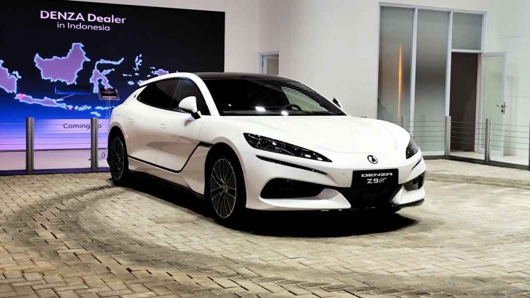 BYD Denza Z9GT Capai Jarak Tempuh Lebih dari 1.000 Km Per Cas