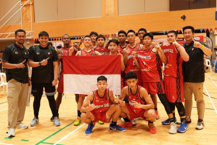 Timnas Basket Putra U15 Sapu Bersih Gelar Juara di Singapura