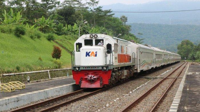 KAI Daop 1 Jakarta Tambah 7 Perjalanan Kereta Api Jarak Jauh untuk Antisipasi Lonjakan Penumpang di Libur Panjang 17 hingga 21 April 2025