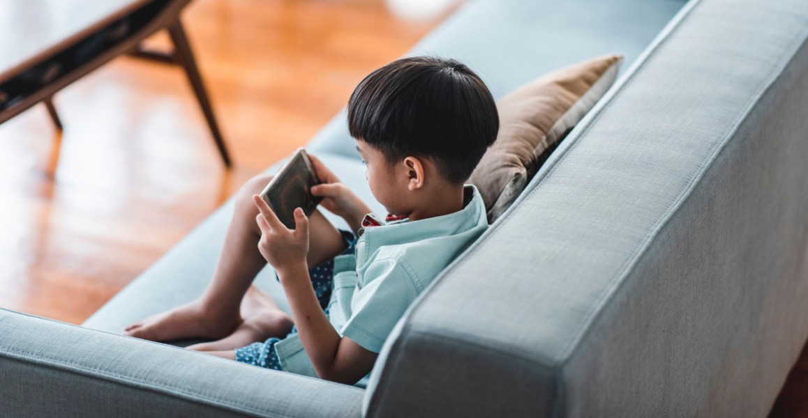 Panduan Menghadapi Anak Tantrum Karena Gadget Berdasarkan Saran Psikolog