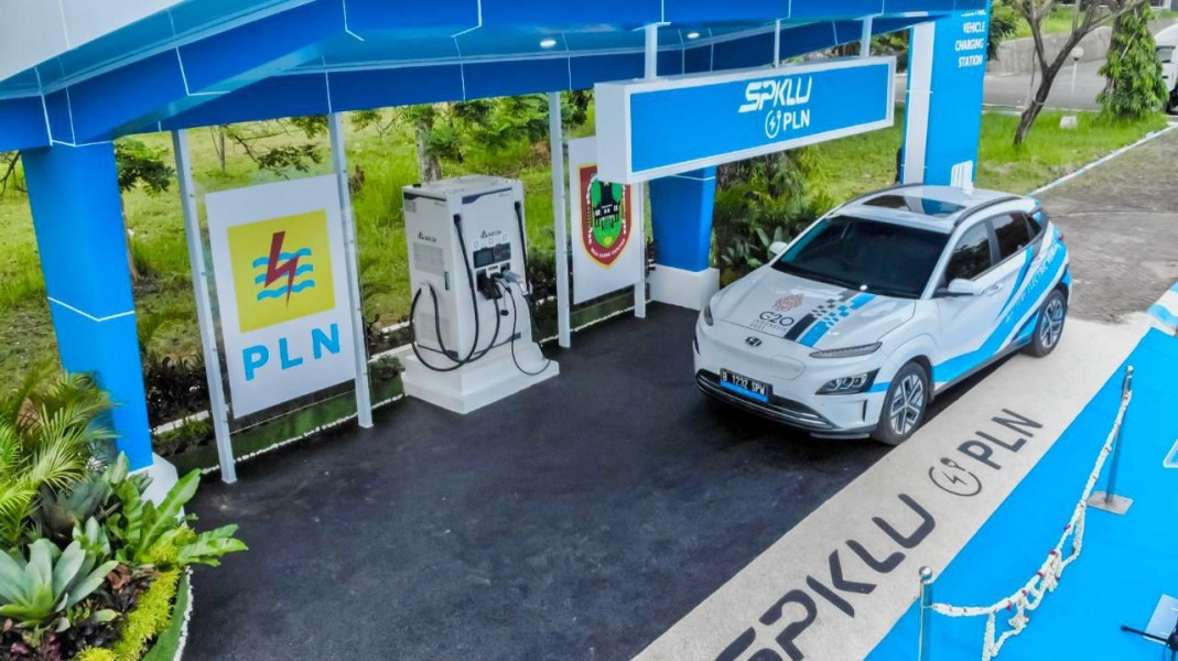 SPKLU PLN Tingkatkan Layanan Pengisian Kendaraan Listrik