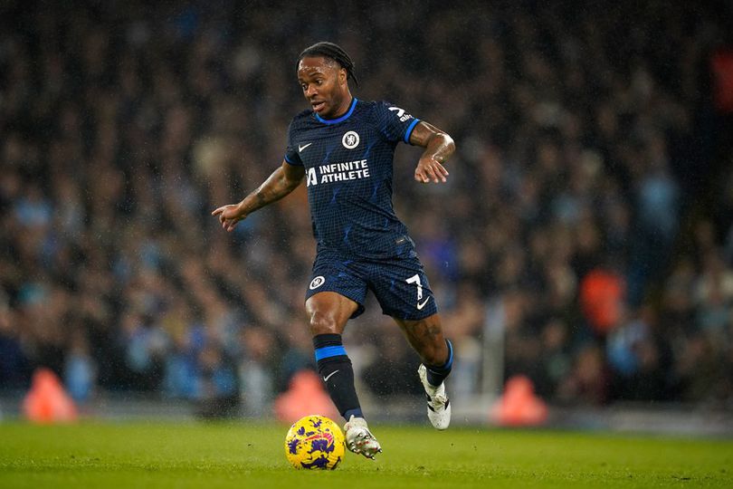 Chelsea Pertimbangkan Putus Kontrak Raheem Sterling