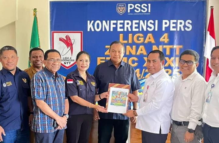 Pembukaan EL Tari Memorial Cup XXXIII 2025: Gubernur NTT Melkianus Laka Lena Dorong Semangat Baru untuk Sepak Bola dan Ekonomi Daerah