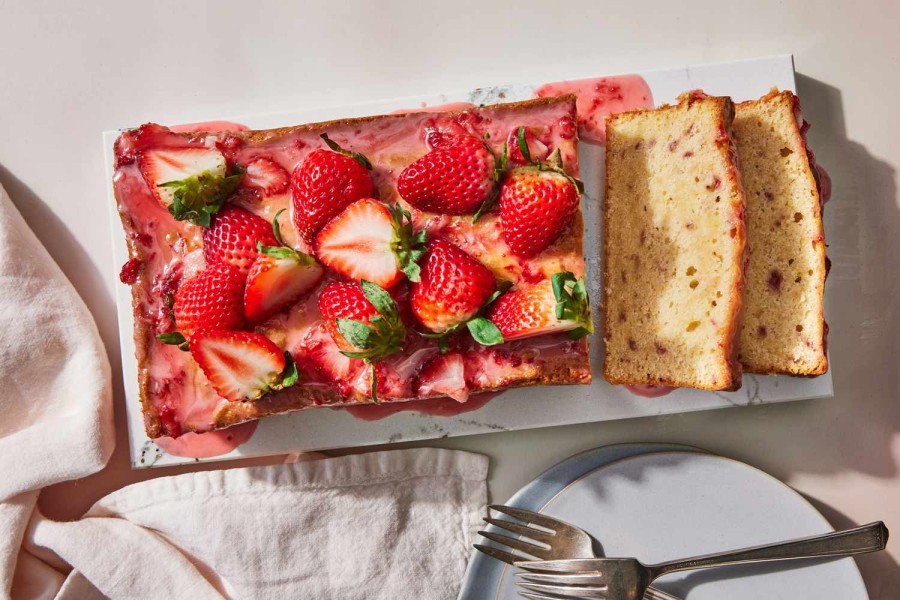 Rahasia Membuat Strawberry Pound Cake Lembut dengan Rasa Manis
