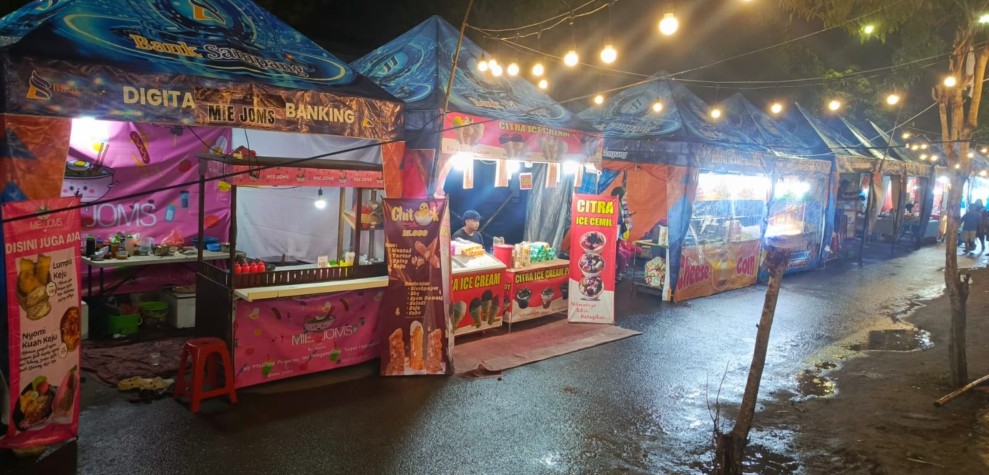 Revitalisasi Infrastruktur Ekonomi Sampang Melalui Kemeriahan Festival Bazar UMKM Pasar Margalela