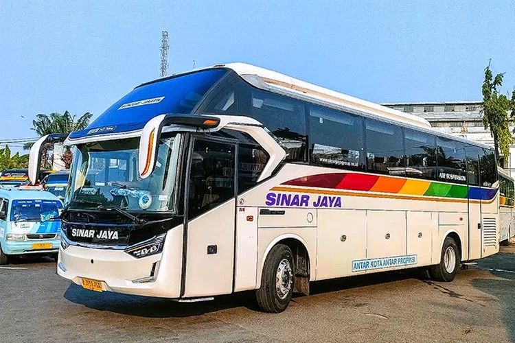 Jadwal Bus Sinar Jaya Jogja Pantai Hari Sabtu 8 November 2025
