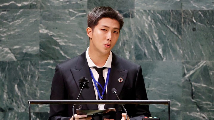 Leader BTS RM Tampilkan Peran Budaya Korea di Forum APEC 2025