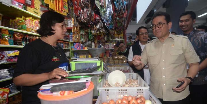 Kemendag Pastikan Pasokan Kebutuhan Pokok Aman Selama Musim Hujan