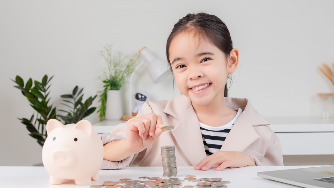 Strategi Efektif Orang Tua Membantu Anak Dewasa Tetap Mandiri Finansial