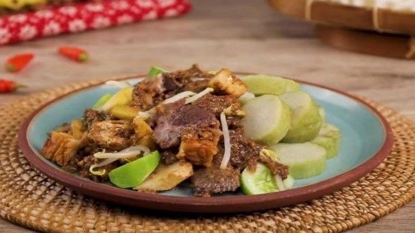 12 Rekomendasi Rujak Cingur Legendaris Surabaya yang Wajib Dicoba Pecinta Kuliner