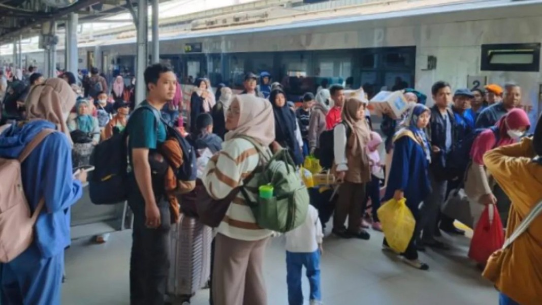 KAI Siapkan 60 Kereta Tambahan Untuk Mudik Dan Diskon Tiket 30%
