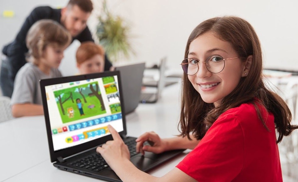 Bahasa Pemrograman untuk Anak anak Bisa Buat Latihan Belajar di Rumah: Panduan Lengkap Memulai Coding Sejak Dini