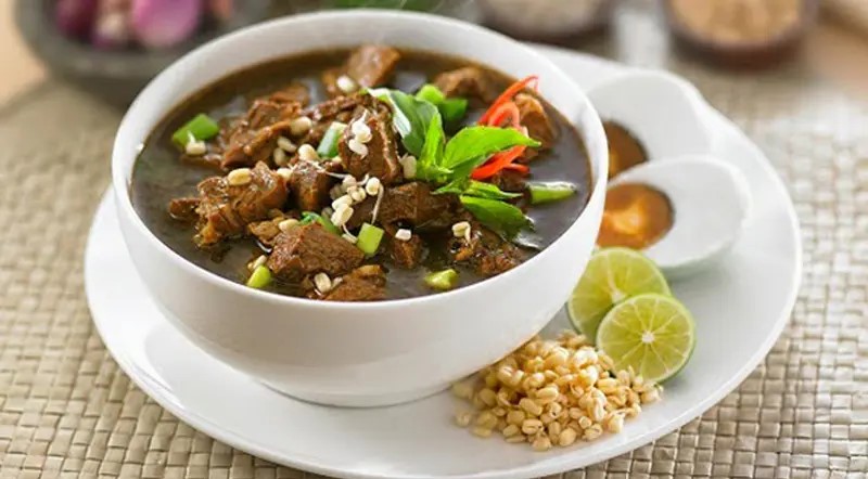 Rekomendasi 16 Tempat Makan Enak Dekat Alun-Alun Malang Wajib Dicoba