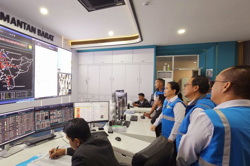 PLN Kalimantan Barat Pastikan Pasokan Listrik 693 MW untuk Natal dan Tahun Baru, Persiapan Intensif Jalur Siaga