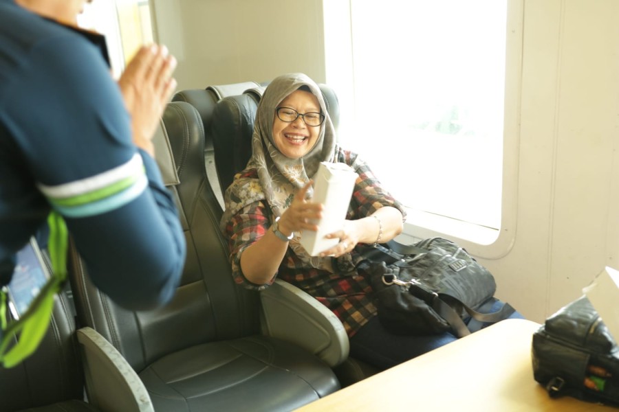 ASDP Hadirkan 500 Merchandise Eksklusif di Rute Merak-Bakauheni pada Hari Pelanggan Nasional.