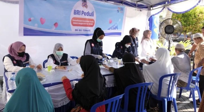 BRI Unit Pamotan dan Sale Berikan Pemeriksaan Kesehatan Gratis untuk Nasabah Pensiunan
