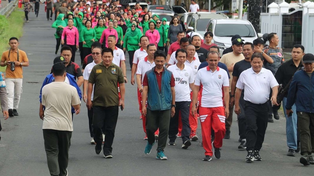 Olahraga Jadi Jembatan Kedekatan Polri dan Warga Minahasa