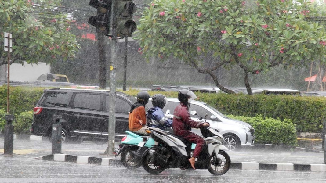 BMKG Prediksi Cuaca Senin 20 Januari 2026, Jakarta Diguyur Hujan Ringan