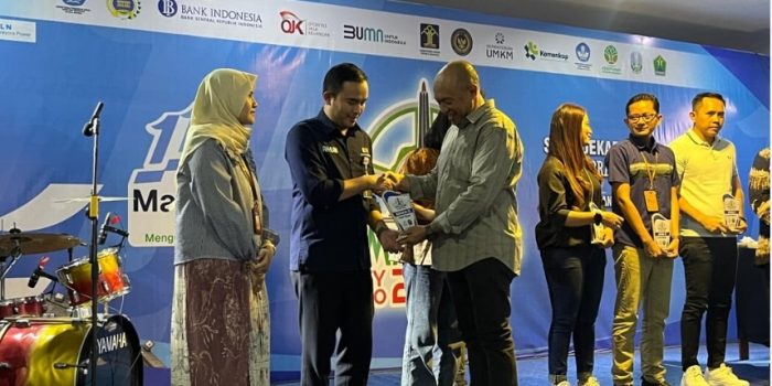 KAI Daop 8 Surabaya Raih Penghargaan Stand Terbaik di Malang City Expo 2025, Bukti Dukungan pada UMKM dan Pelayanan Publik