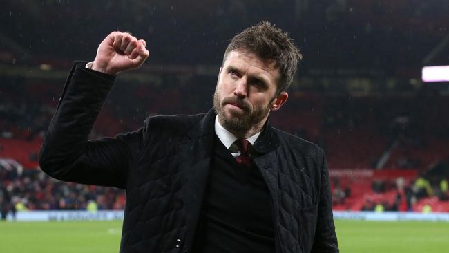 Manchester United Siap Permanenkan Michael Carrick Sebagai Manajer Musim Panas