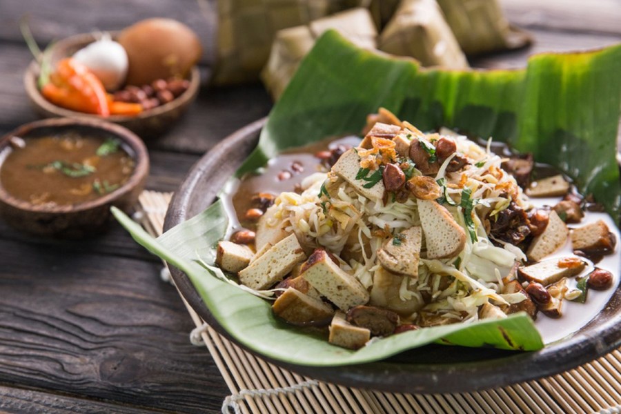 Kuliner Wajib Coba Kupat Tahu Legendaris Solo dan Magelang