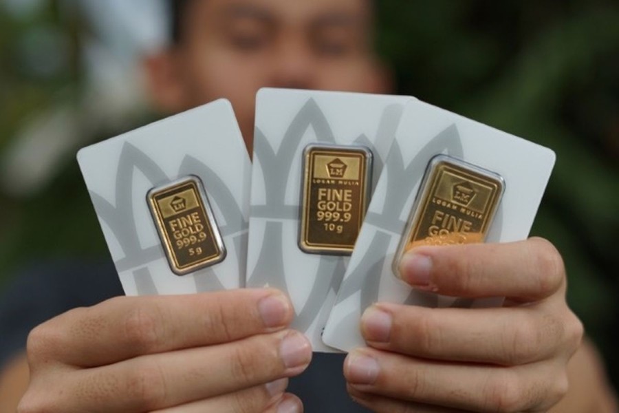 Harga Emas Semarang 28 November 2025: Antam Turun UBS Naik