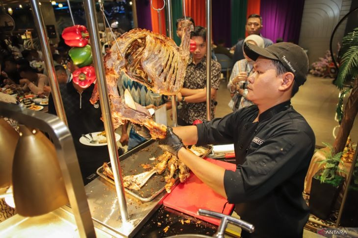 Sajian Aneka Pilihan Menu Buka Puasa Menarik Di Hotel Surabaya Jatim