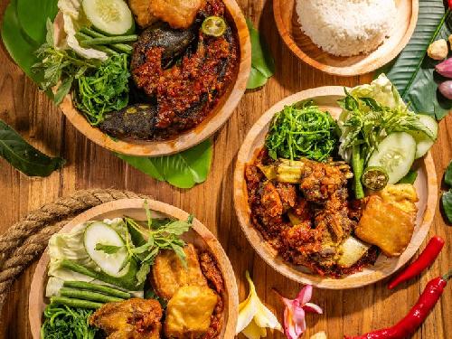 Rekomendasi 7 Lalapan Favorit di Malang yang Enak dan Harga Terjangkau