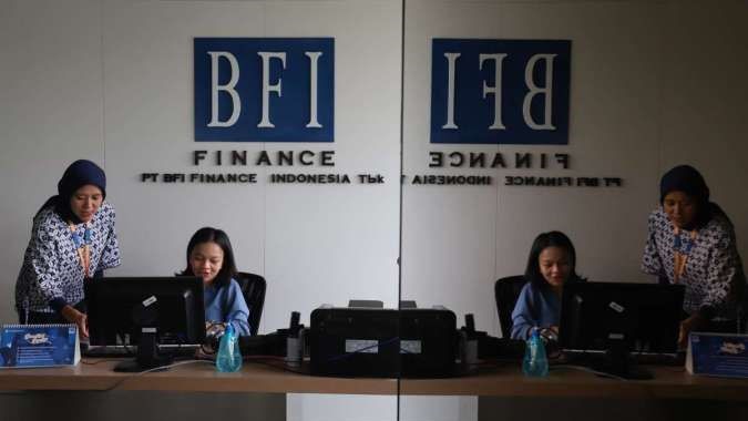 BFI Finance Memperlihatkan Kinerja Solid dan Strategi Bisnis dalam Public Expose