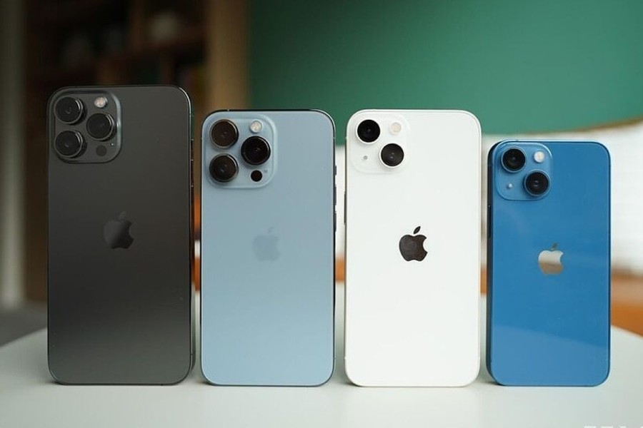 iPhone Cetak 3 Miliar Unit Apple Gas Pol Inovasi AI