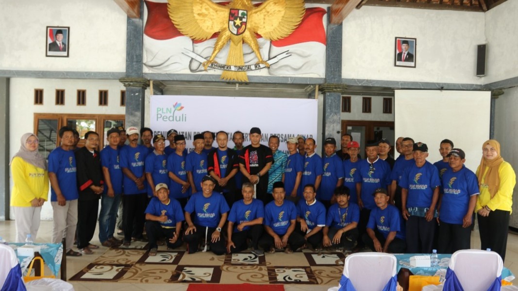 Peningkatan Produktivitas Pertanian Dengan Energi Bersih Dari PLN UIP2B Jamali Melalui Sistem Irigasi Yang Efisien Dan Ramah Lingkungan Di Desa Ngrukem