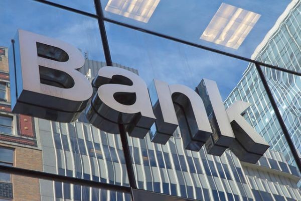 Saham Bank Besar Masih Prospektif, Analis Rekomendasikan BBCA dan BMRI